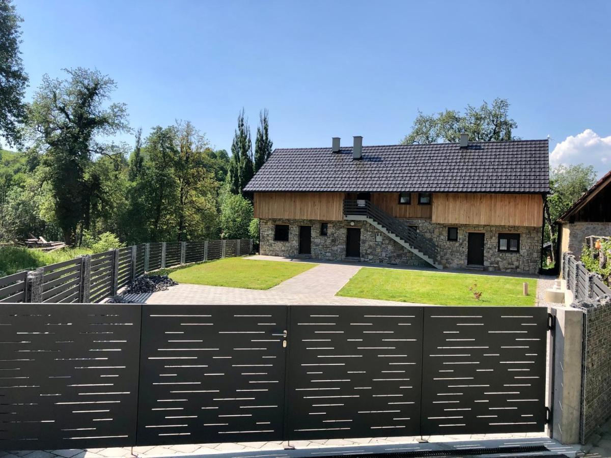 Mulina River Lodge Pribanjci Exteriér fotografie
